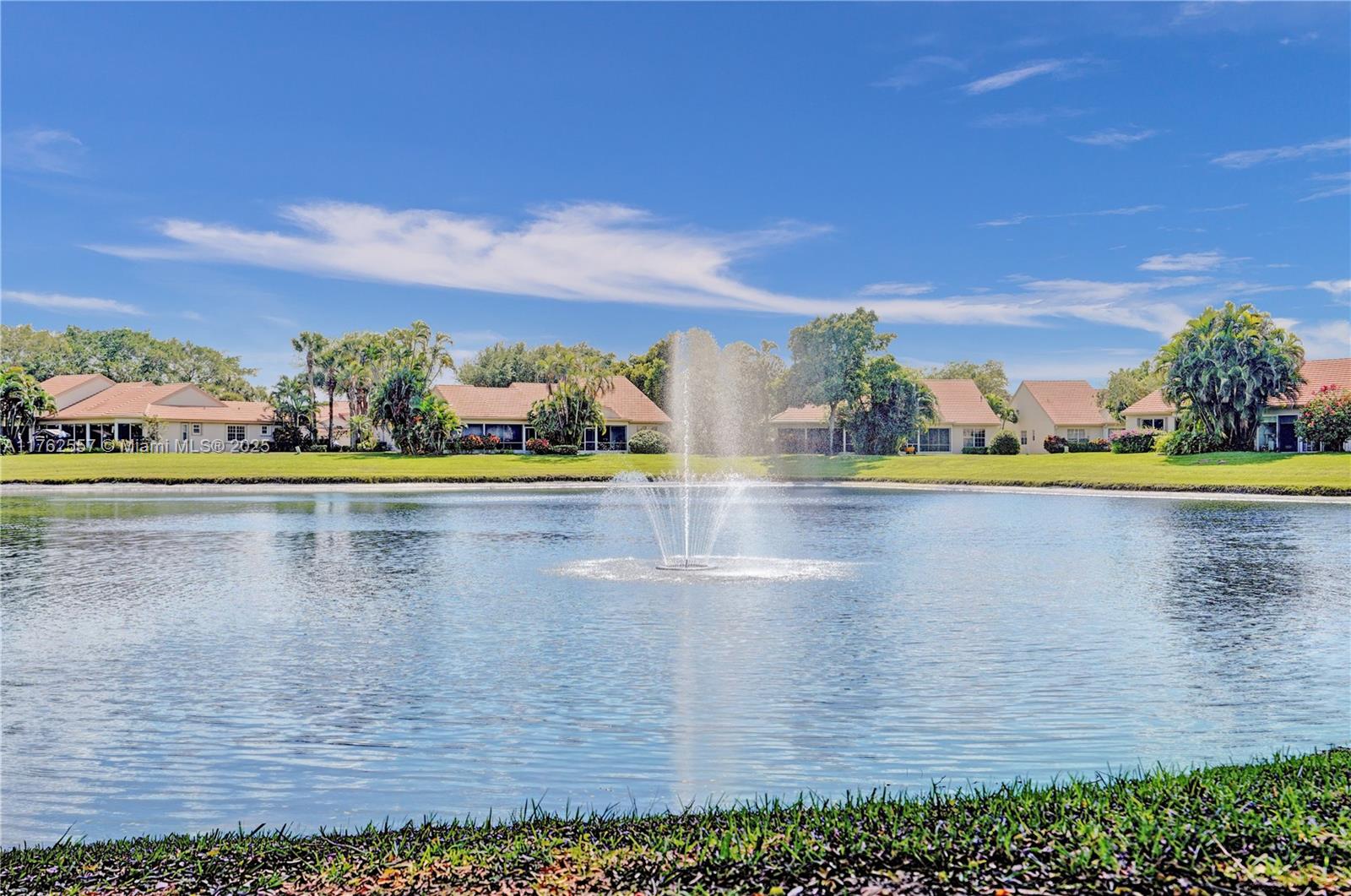 EMERALD POINTE 1 - Residential