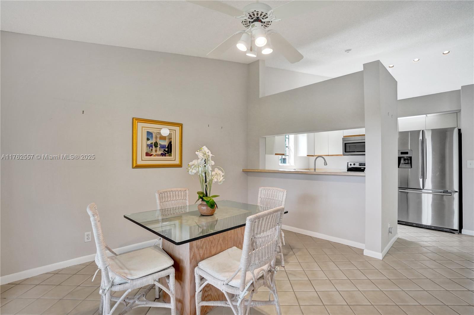 EMERALD POINTE 1 - Residential