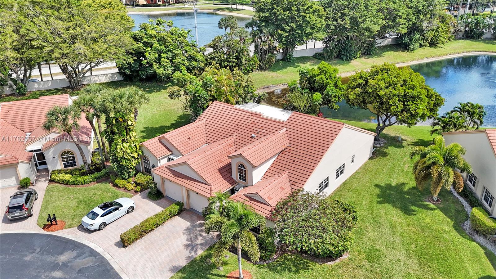 EMERALD POINTE 1 - Residential