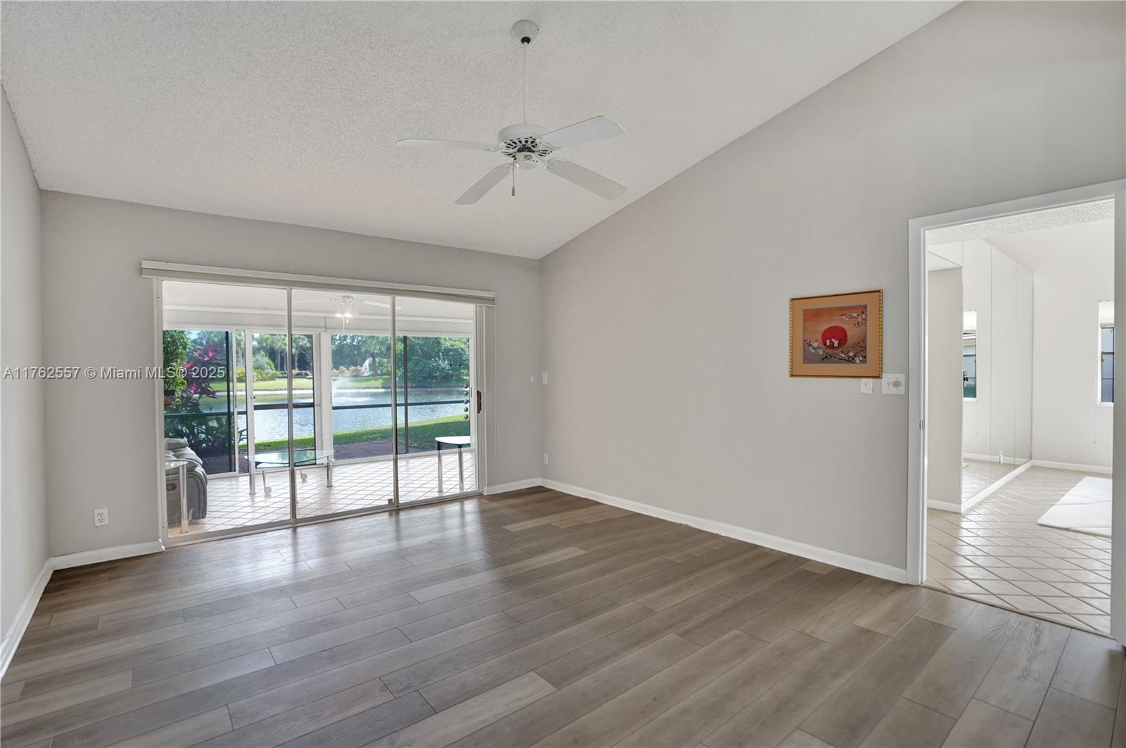 EMERALD POINTE 1 - Residential
