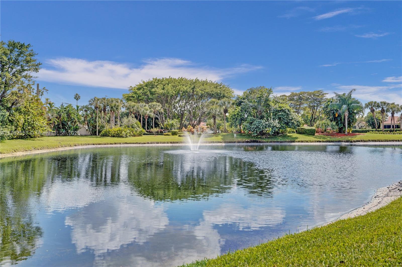 EMERALD POINTE 1 - Residential