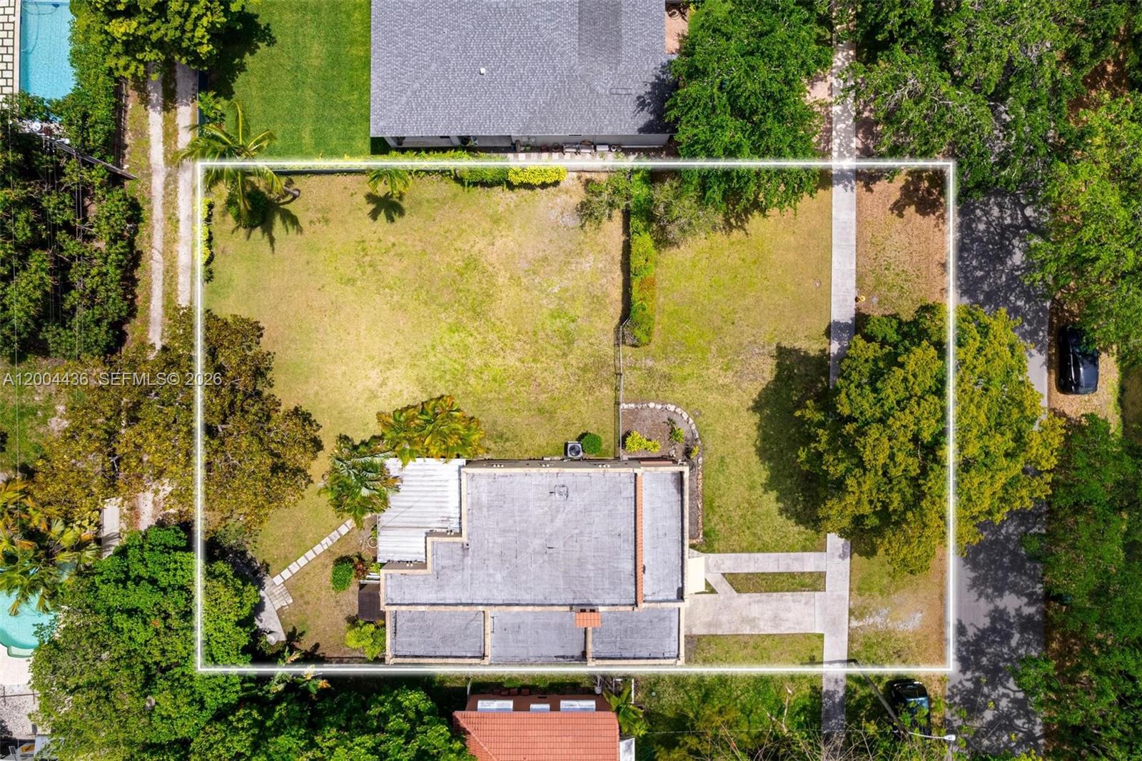 COUNTRY CLUB ESTATES SEC - Residential