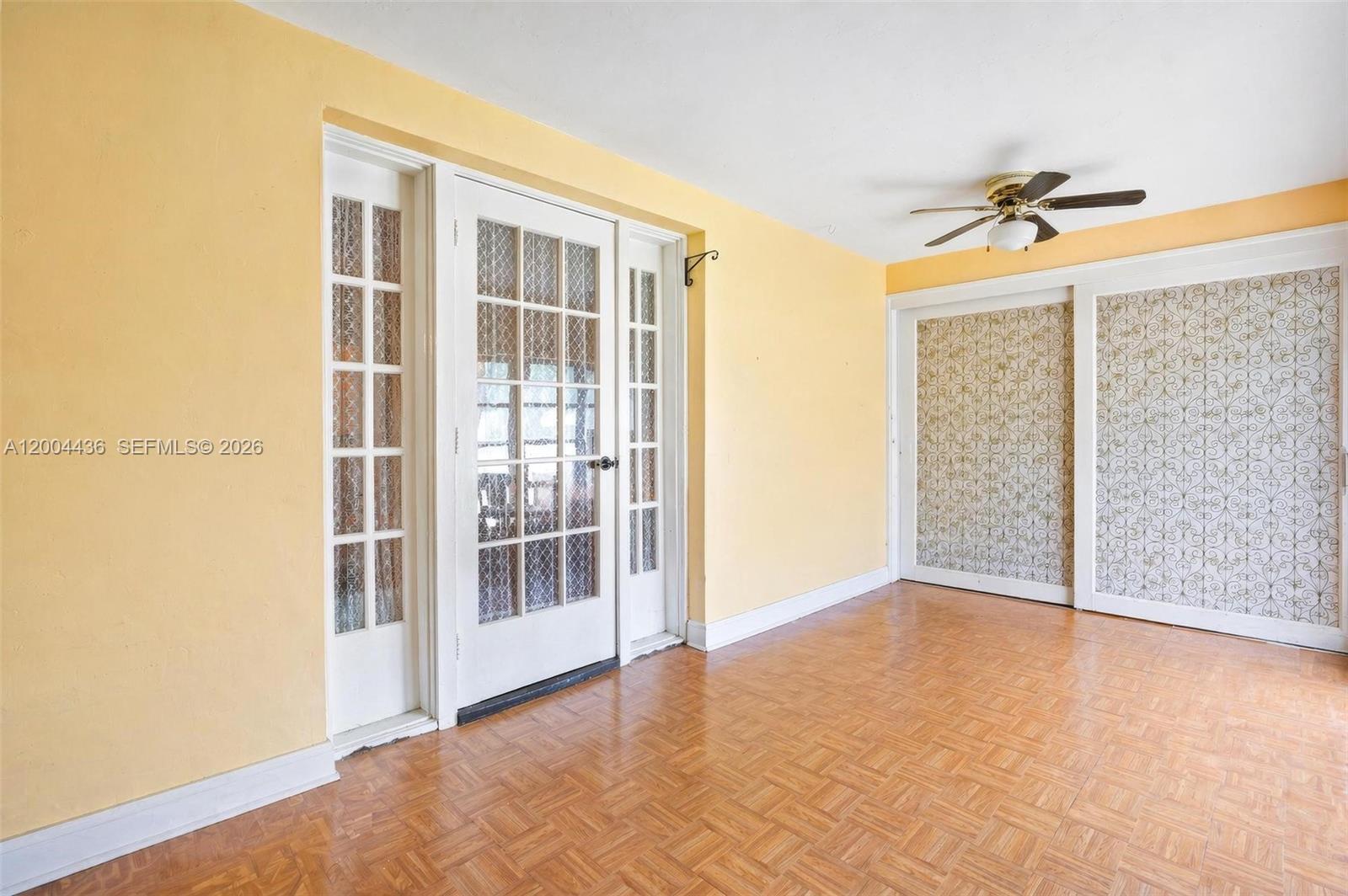 COUNTRY CLUB ESTATES SEC - Residential