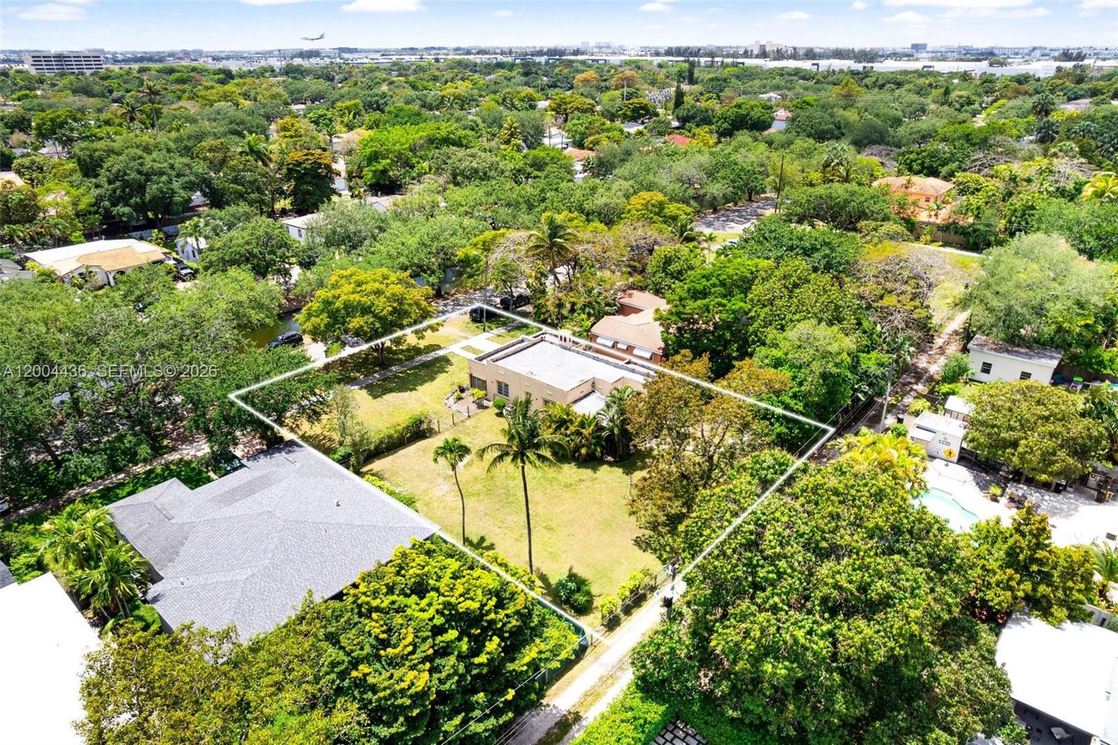 COUNTRY CLUB ESTATES SEC - Residential