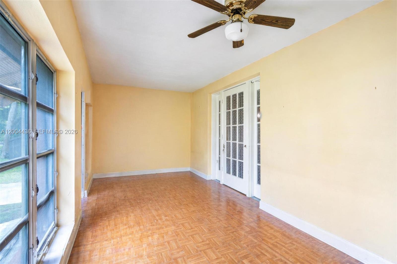 COUNTRY CLUB ESTATES SEC - Residential