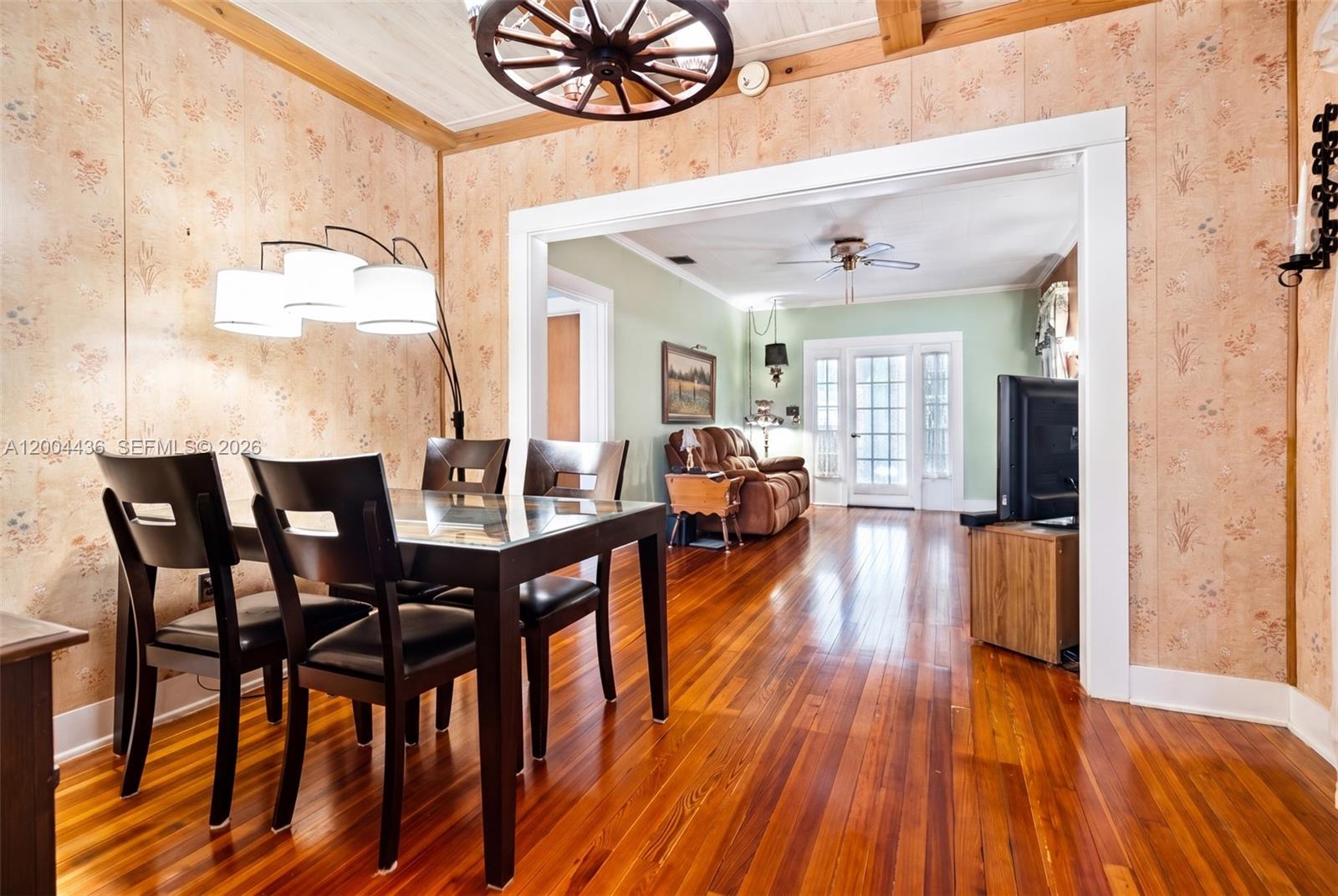 COUNTRY CLUB ESTATES SEC - Residential