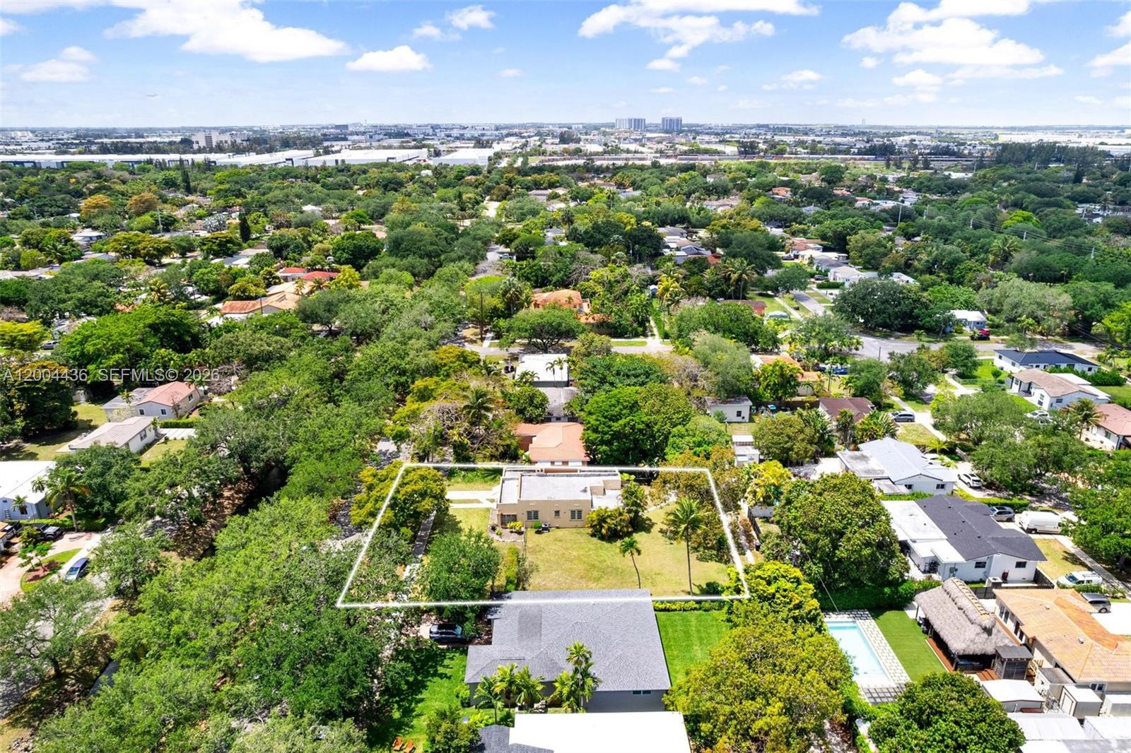 COUNTRY CLUB ESTATES SEC - Residential