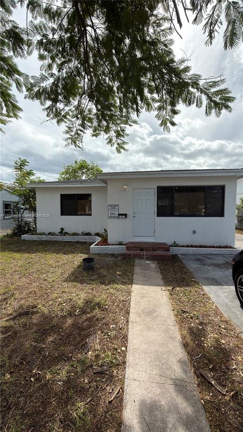 Photo of 2462 Johnson St, Hollywood, FL 33020 (MLS # A11908844)