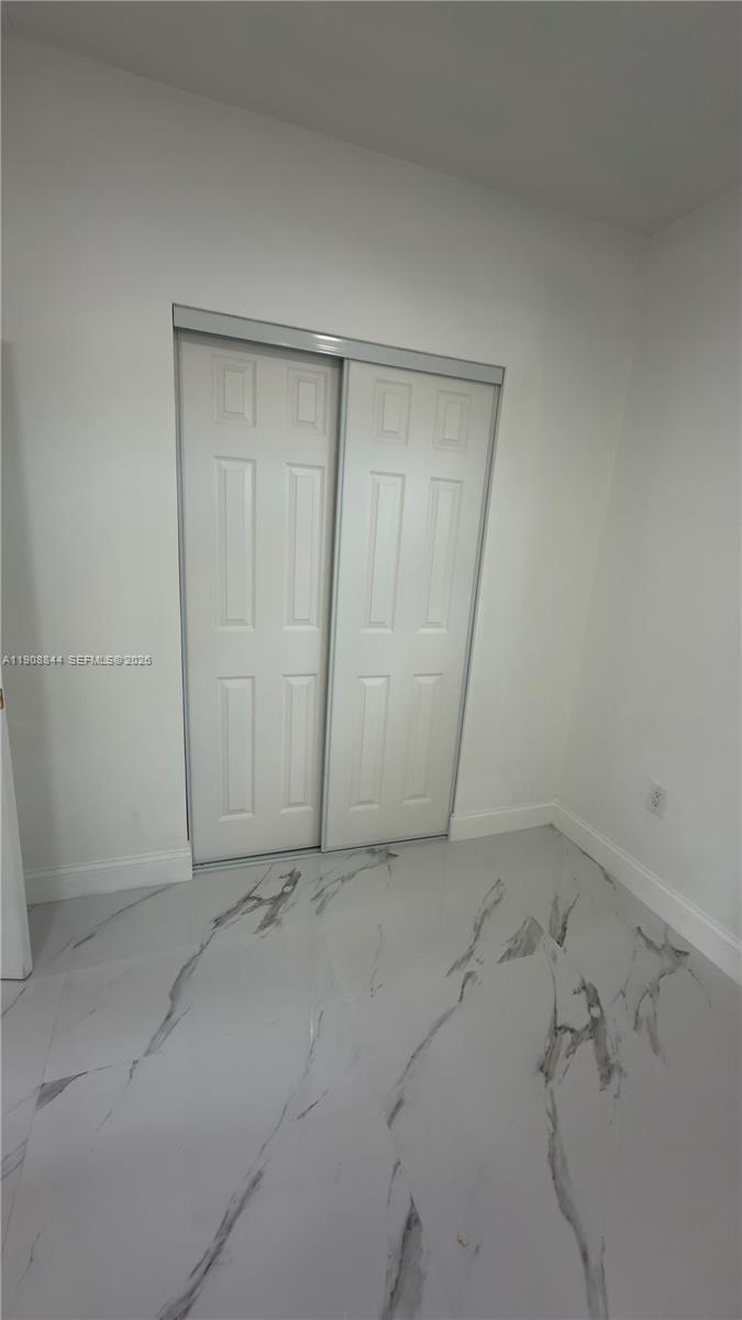 HOLLYWOOD LITTLE RANCHES - Residential