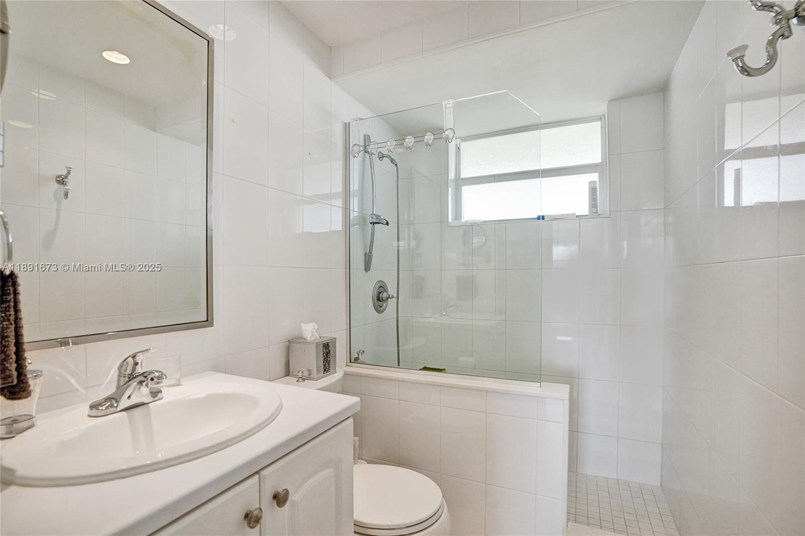 2600 Diana Dr 308