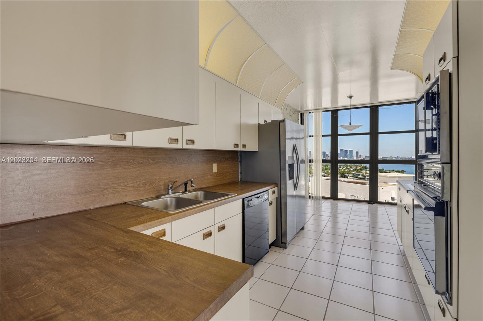 NINE ISLAND AVENUE CONDO - Residential
