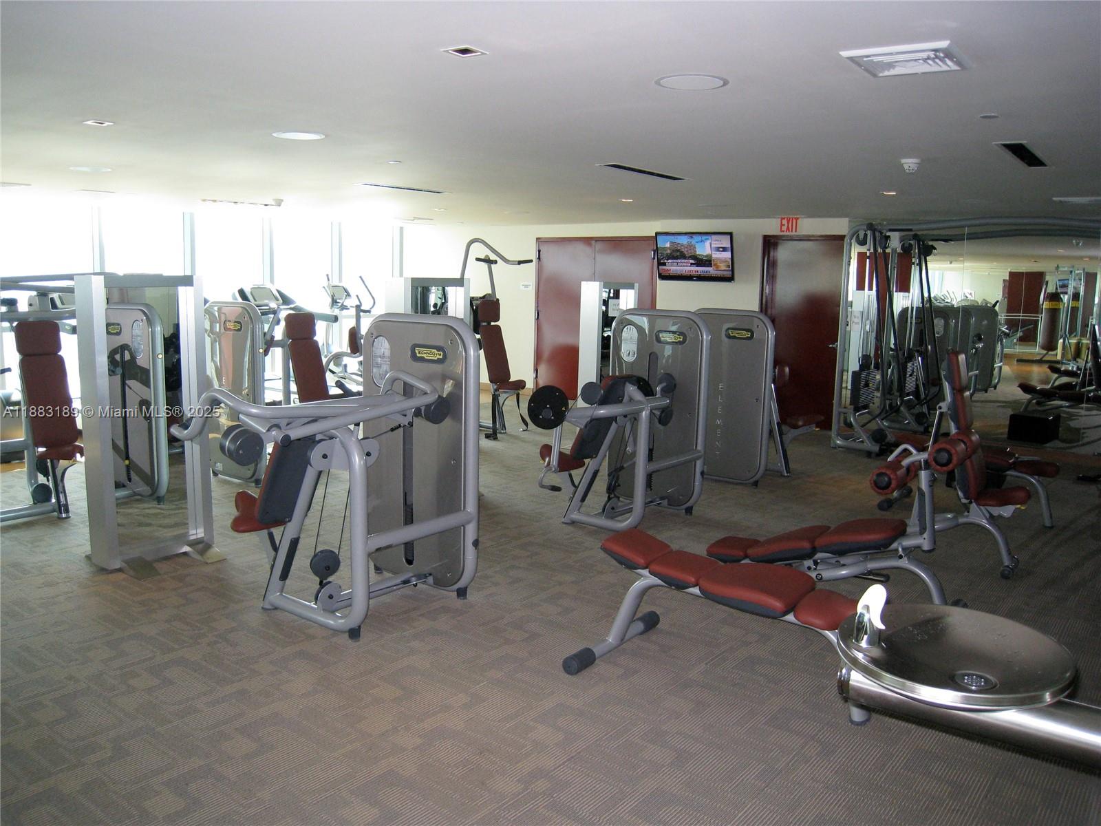 900 BISCAYNE BAY CONDO - Residential Lease