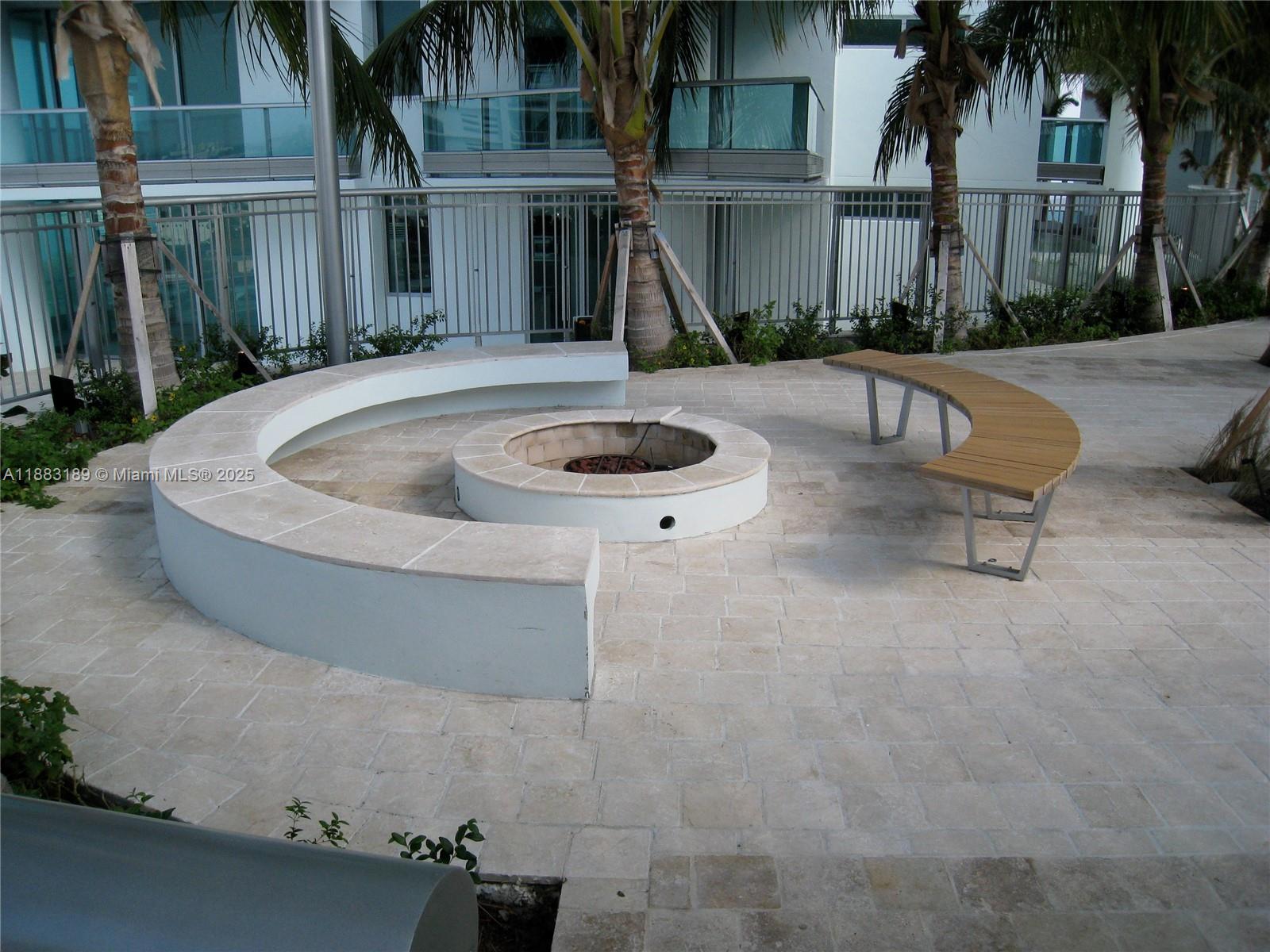 900 BISCAYNE BAY CONDO - Residential Lease