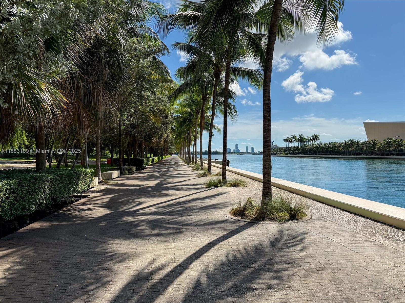 900 BISCAYNE BAY CONDO - Residential Lease