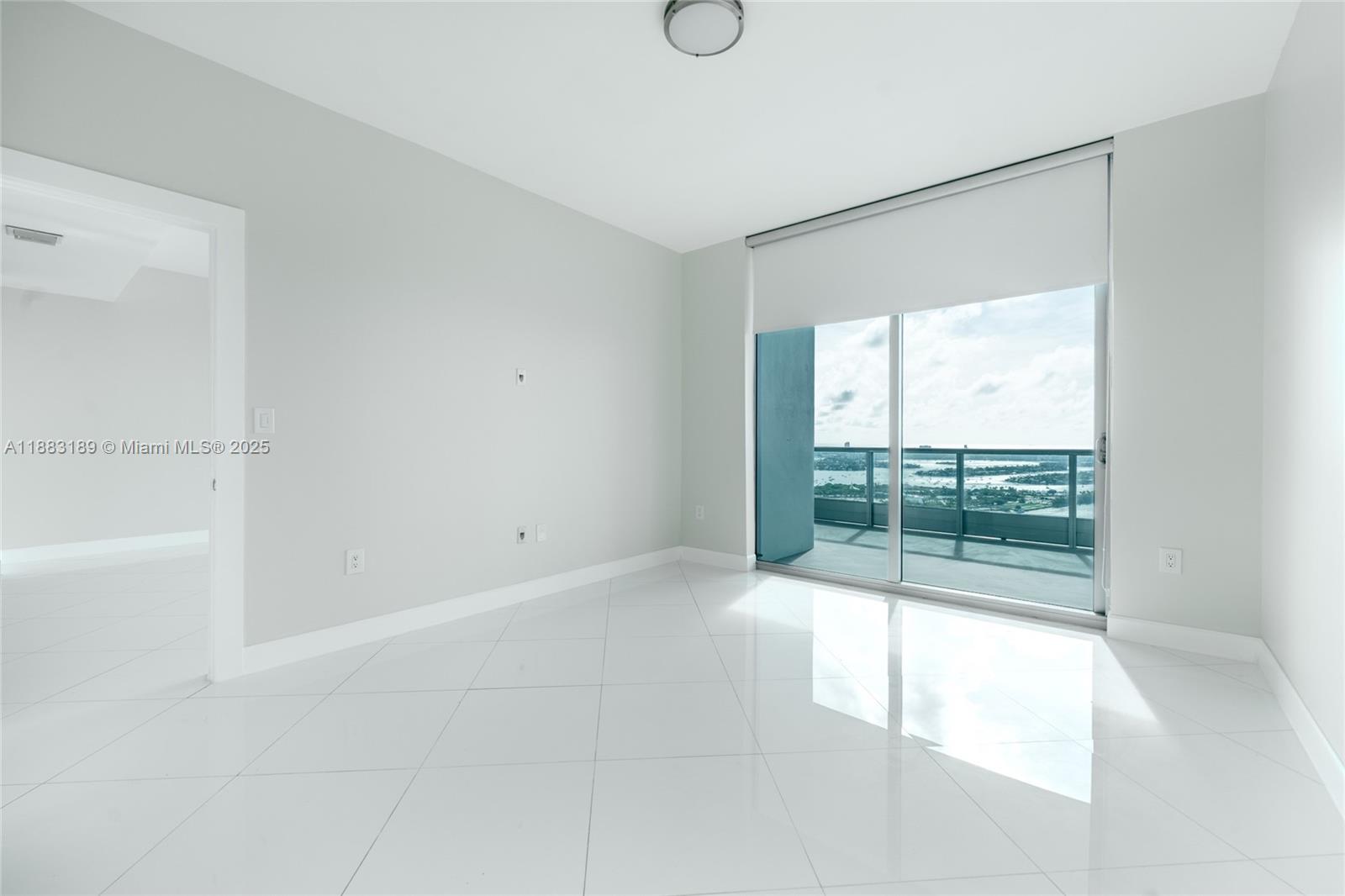 900 BISCAYNE BAY CONDO - Residential Lease