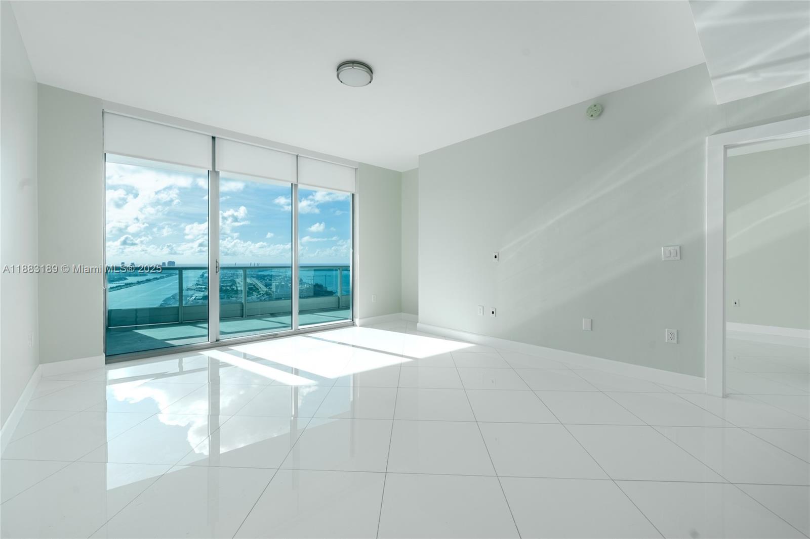 900 BISCAYNE BAY CONDO - Residential Lease