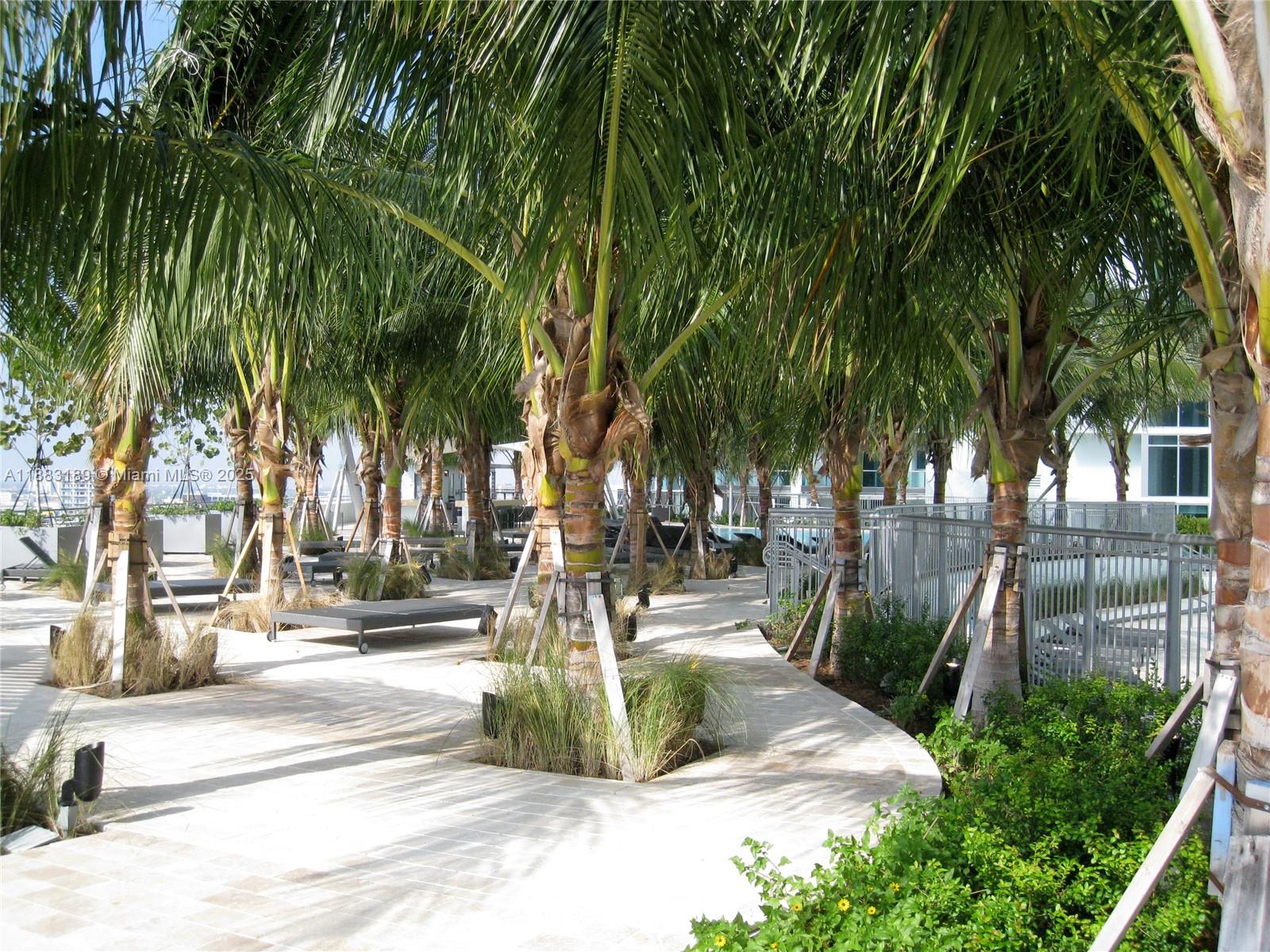 900 BISCAYNE BAY CONDO - Residential Lease