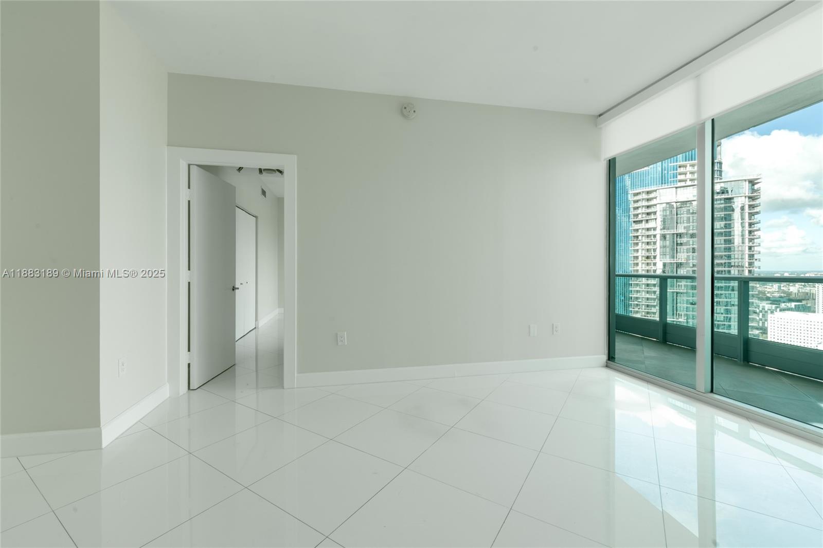 900 BISCAYNE BAY CONDO - Residential Lease