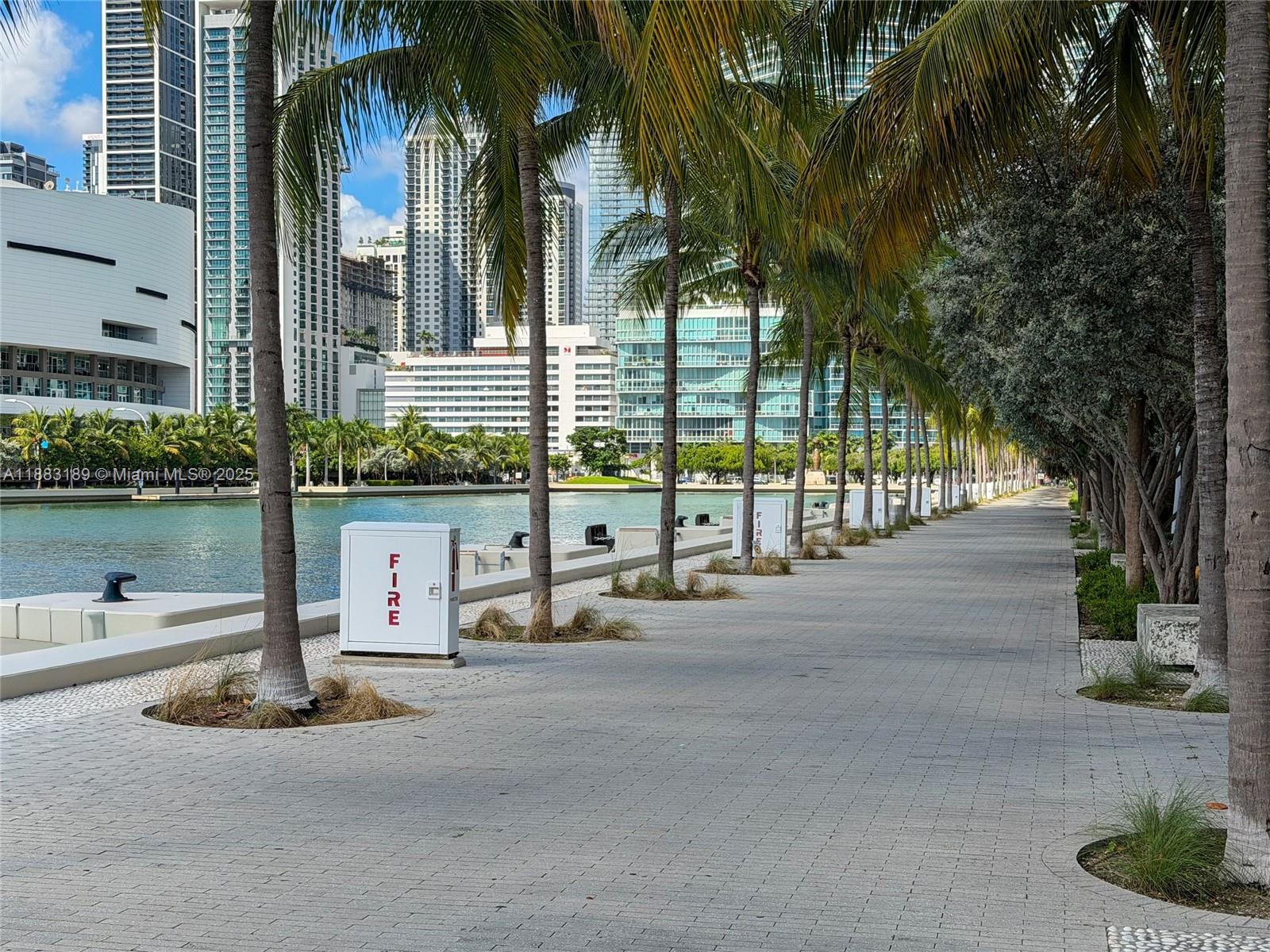 900 BISCAYNE BAY CONDO - Residential Lease