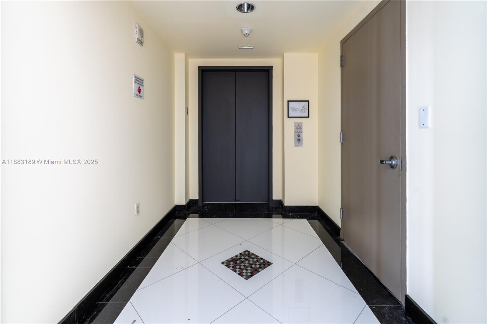 900 BISCAYNE BAY CONDO - Residential Lease