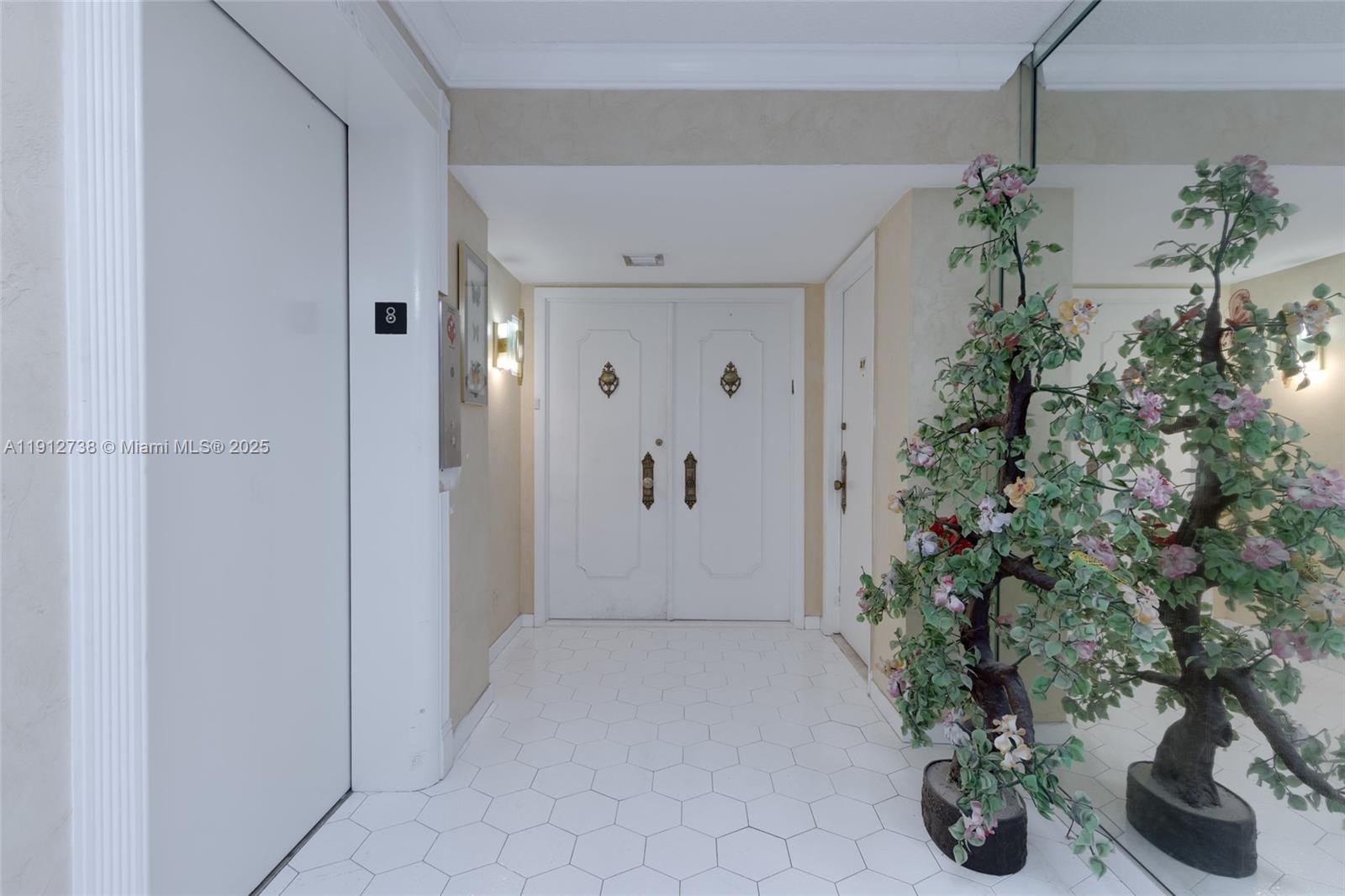 4280 Galt Ocean Dr 8F