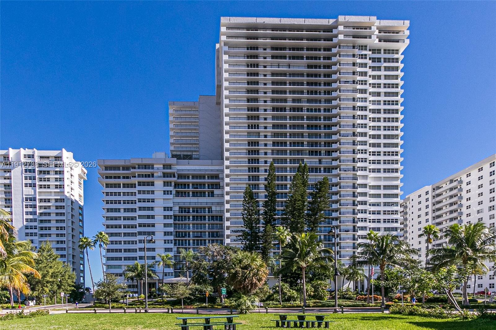 4280 Galt Ocean Dr 8F