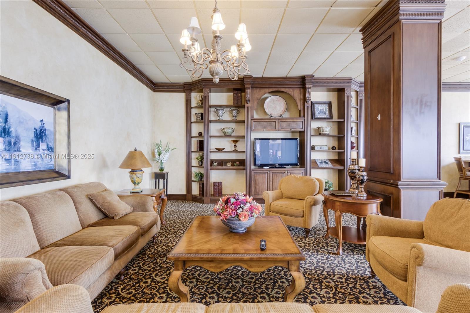 PLAZA SOUTH CONDO - Residential