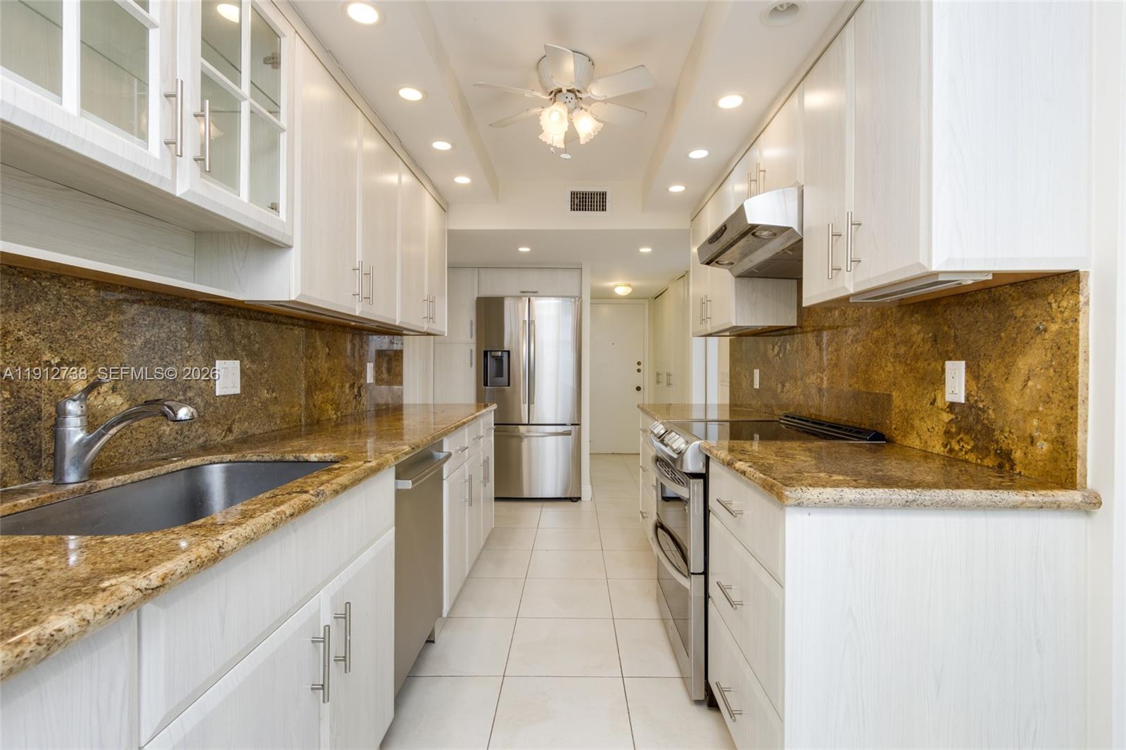 PLAZA SOUTH CONDO - Residential