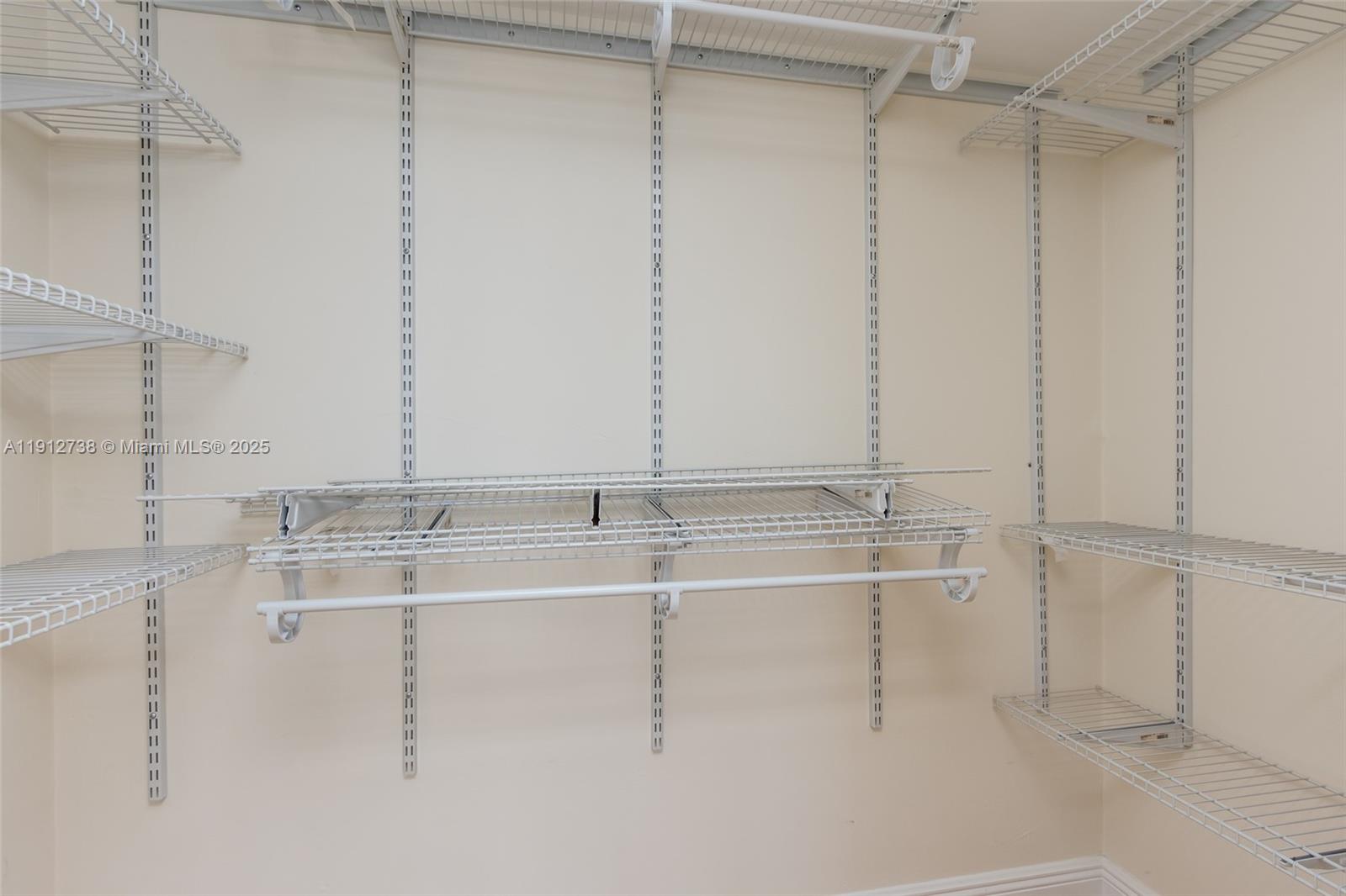 PLAZA SOUTH CONDO - Residential