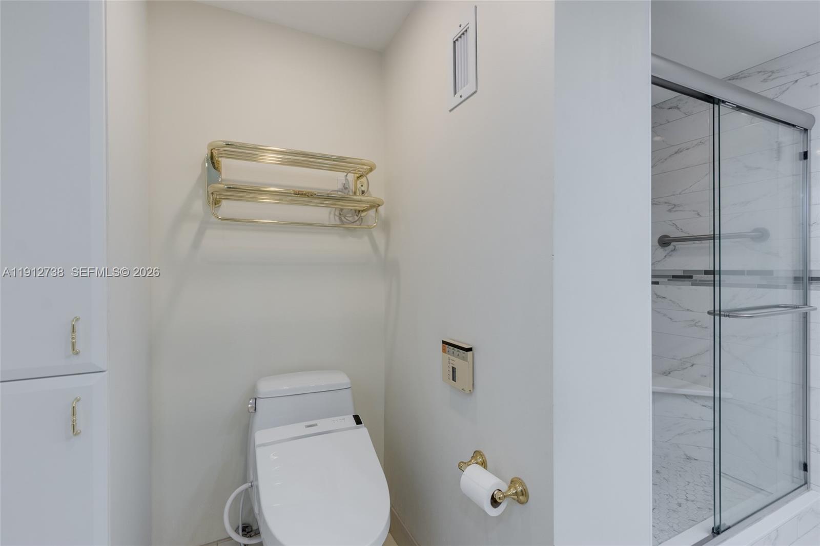 PLAZA SOUTH CONDO - Residential