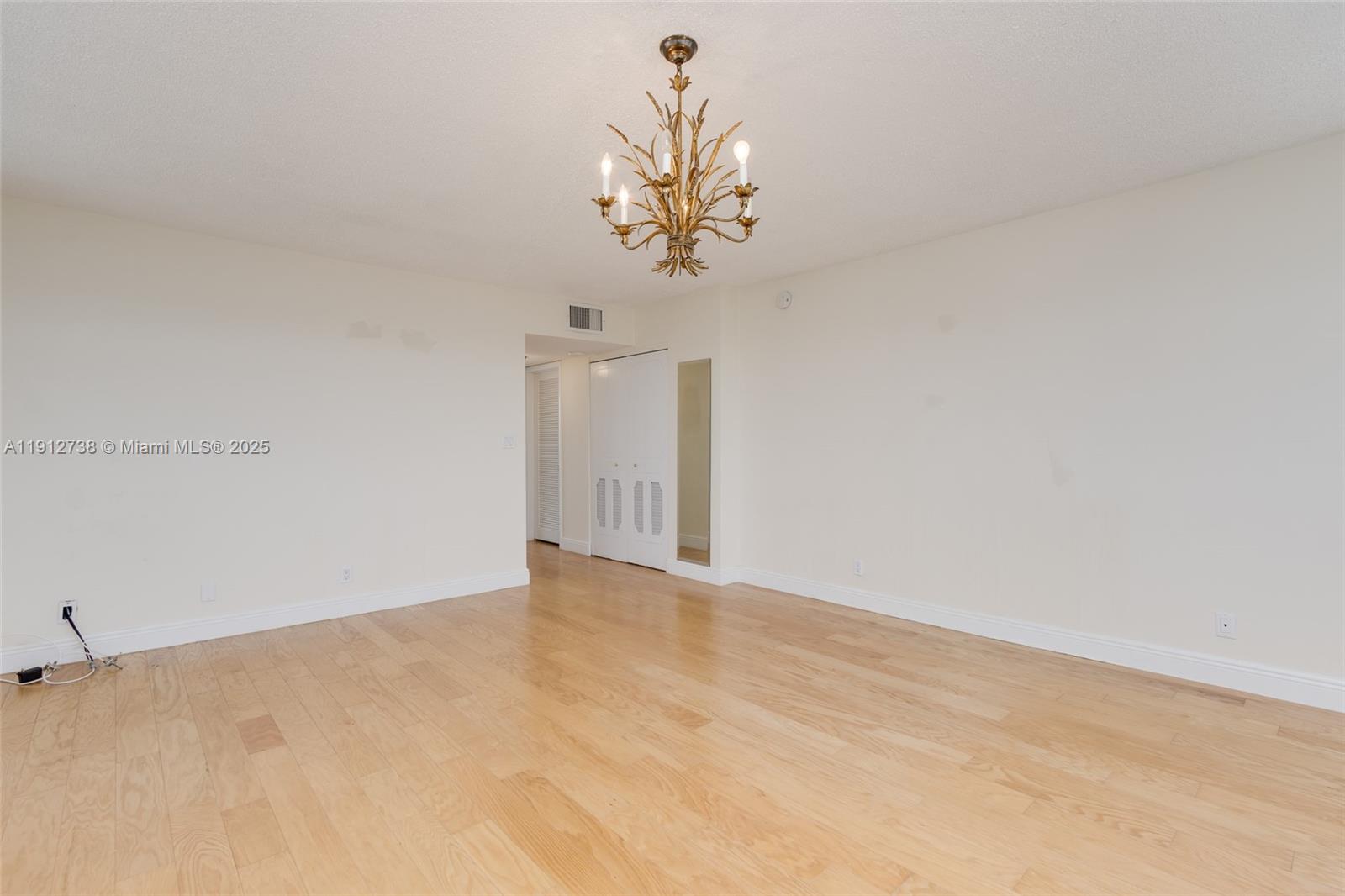 PLAZA SOUTH CONDO - Residential