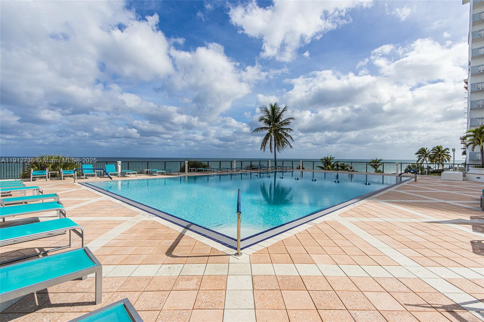 PLAZA SOUTH CONDO - Residential