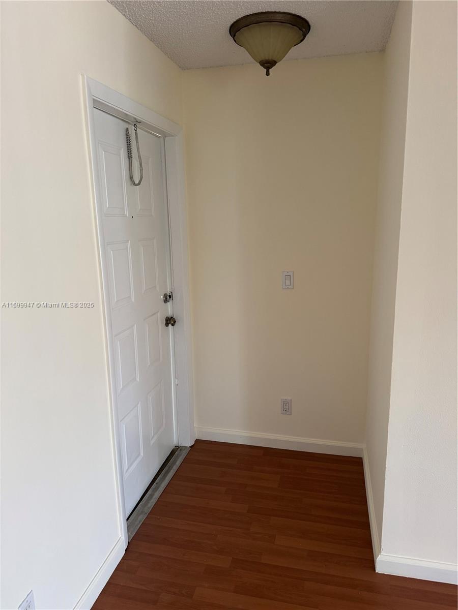 ROYAL GARDEN CONDO - Residential