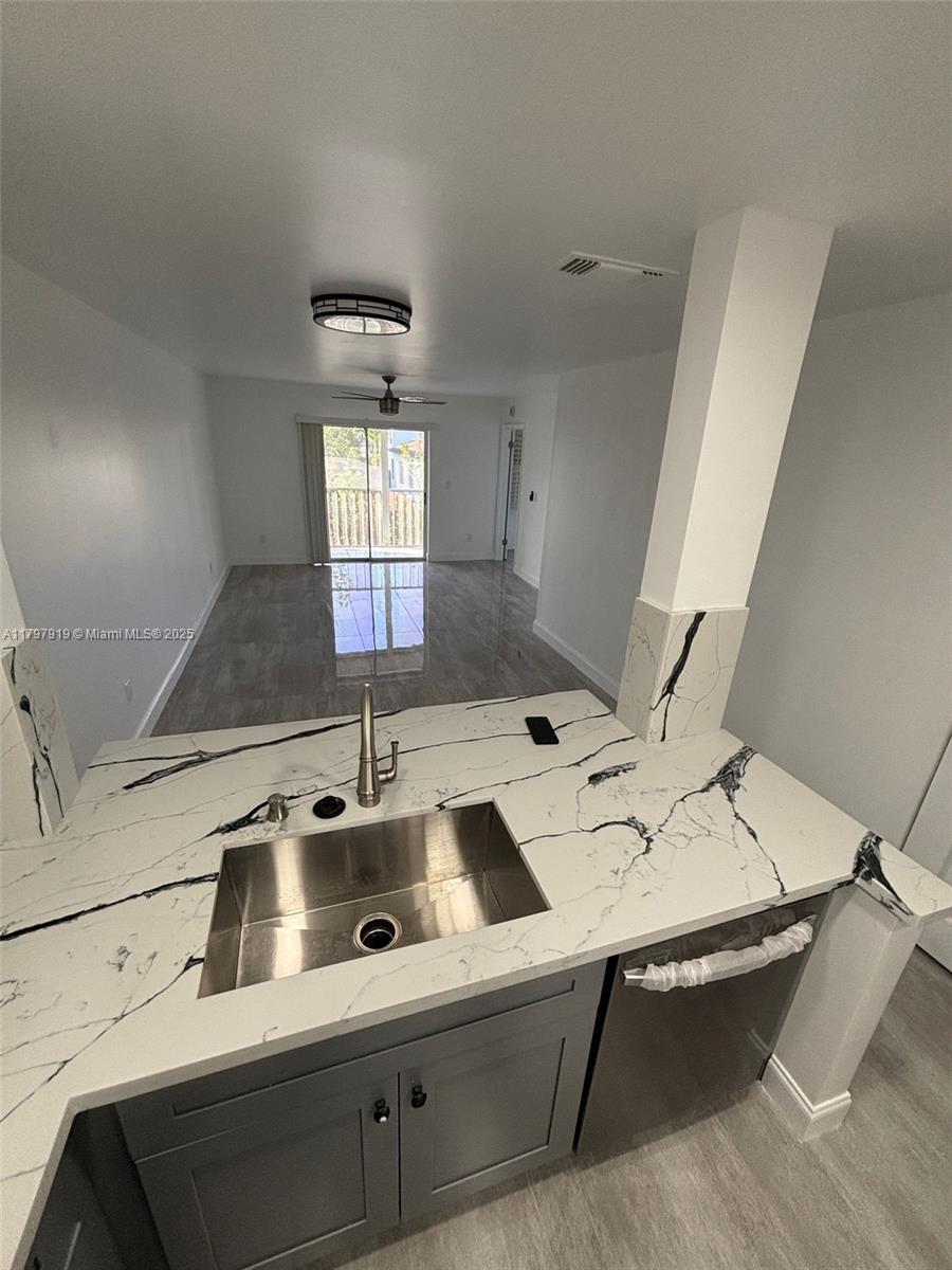 434 NE 210th Cir Ter 207-4A