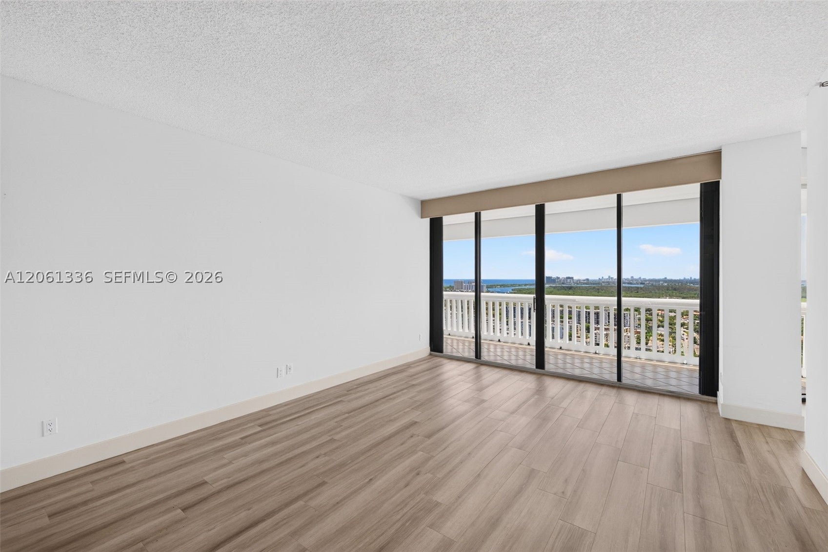 2000 Island Blvd 3008, Aventura FL 33160