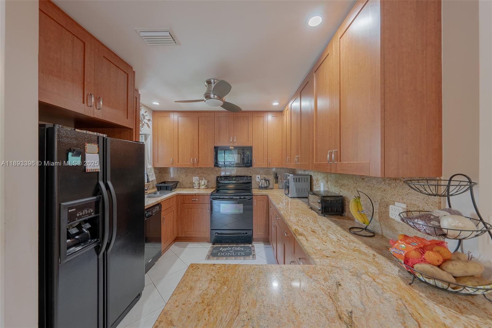 APPLEWOOD VILLAGE IV-E CO - Residential