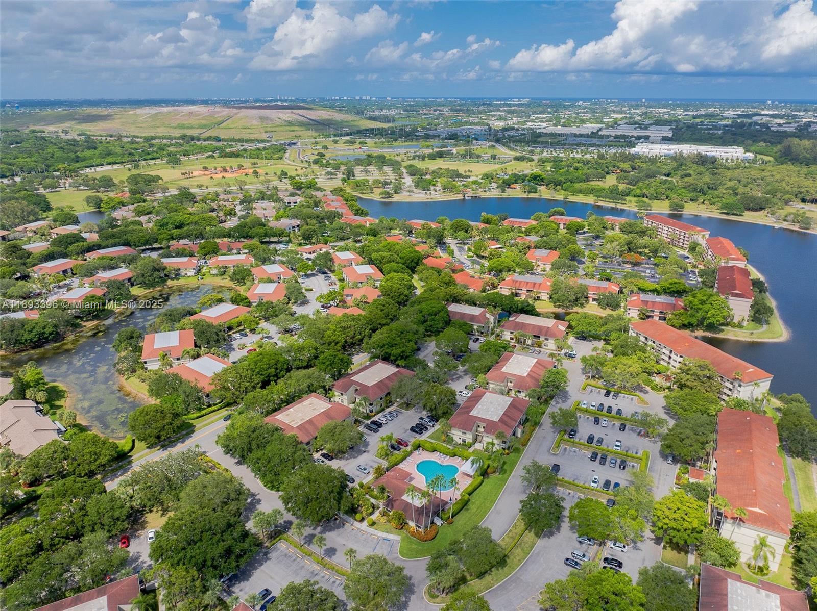 APPLEWOOD VILLAGE IV-E CO - Residential