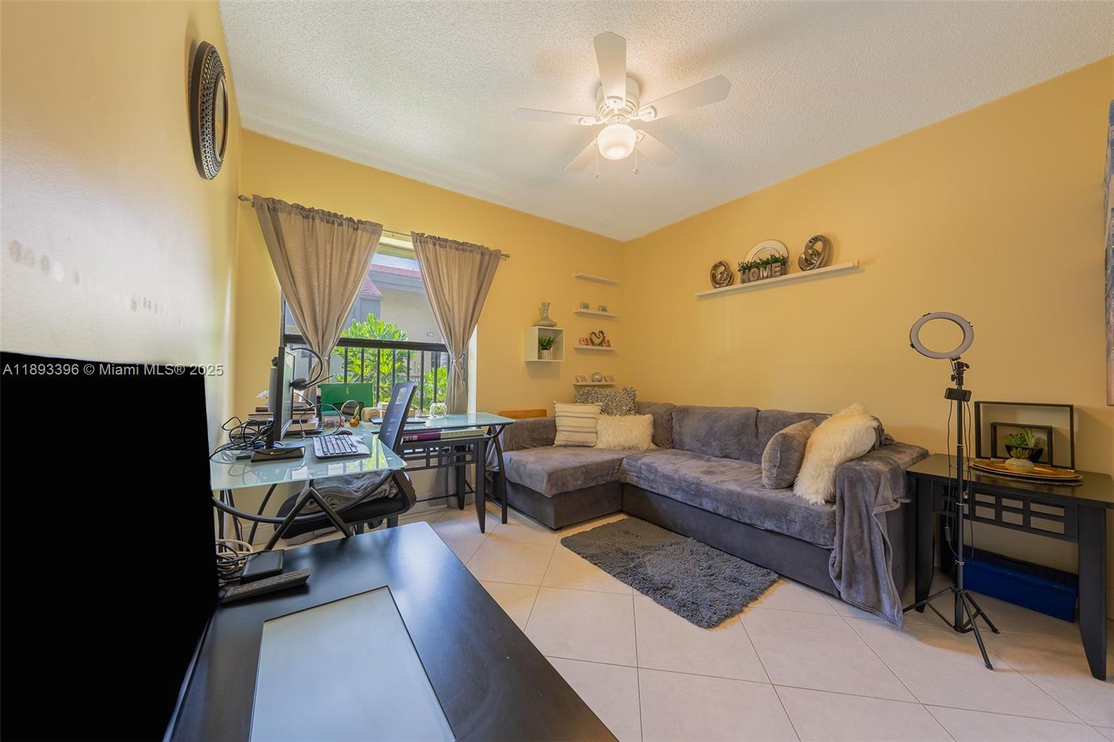 APPLEWOOD VILLAGE IV-E CO - Residential