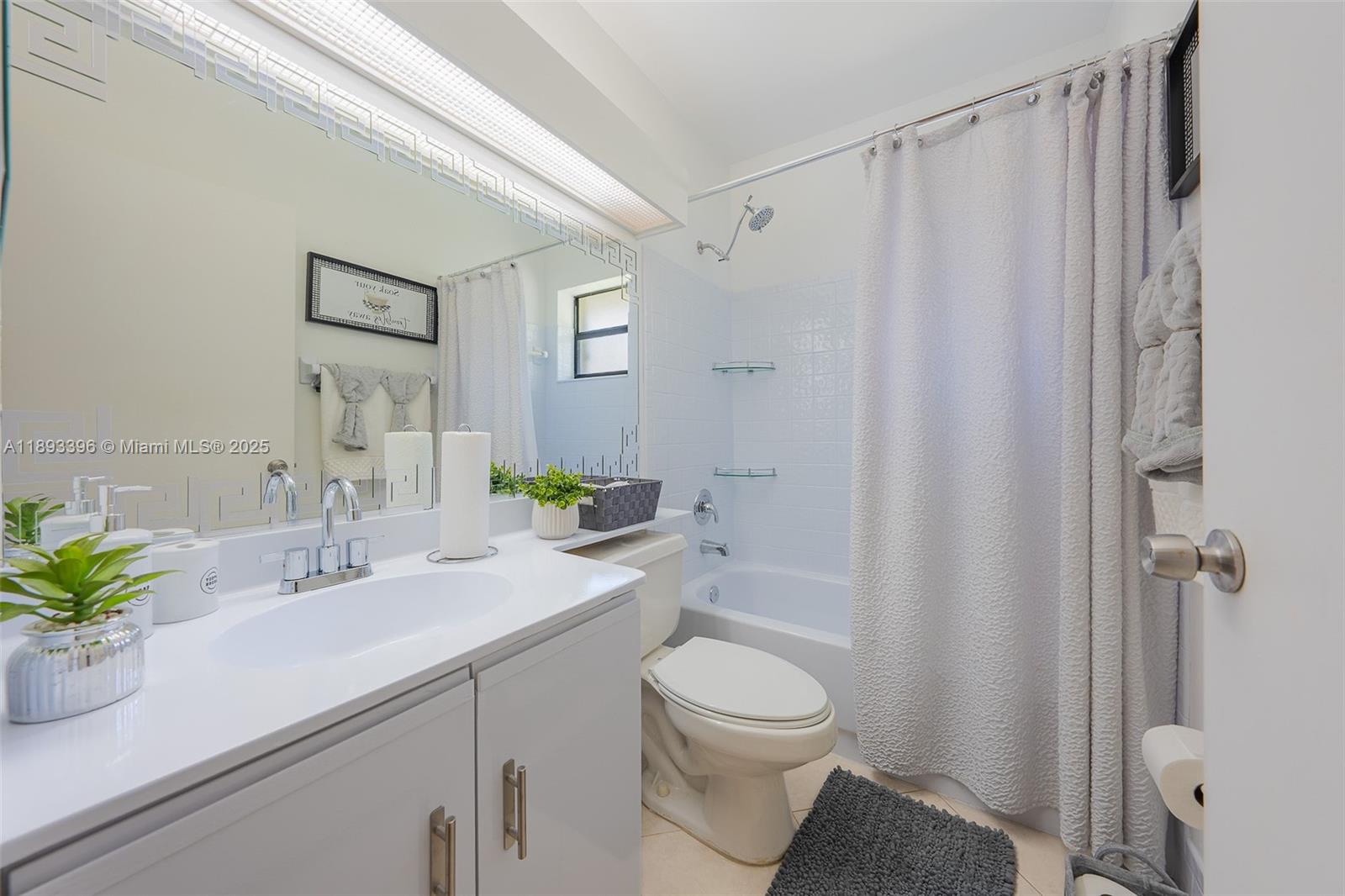 APPLEWOOD VILLAGE IV-E CO - Residential
