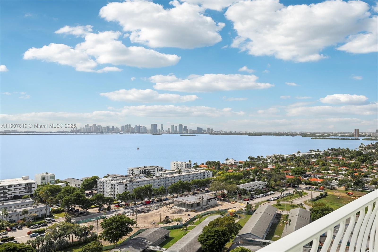 THE GRANDVIEW PALACE COND - Residential