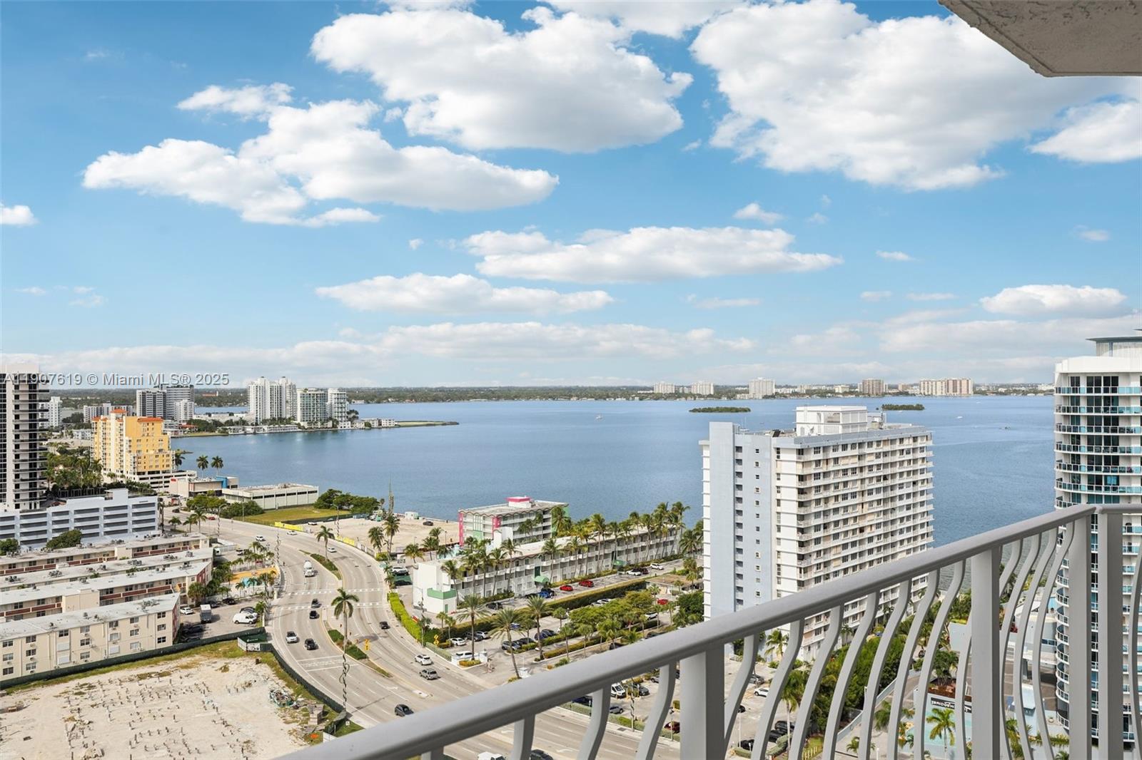 THE GRANDVIEW PALACE COND - Residential