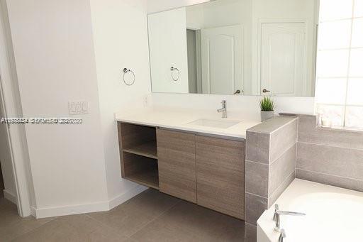 DORAL ISLES ANTILLES 1ST - Residential Lease