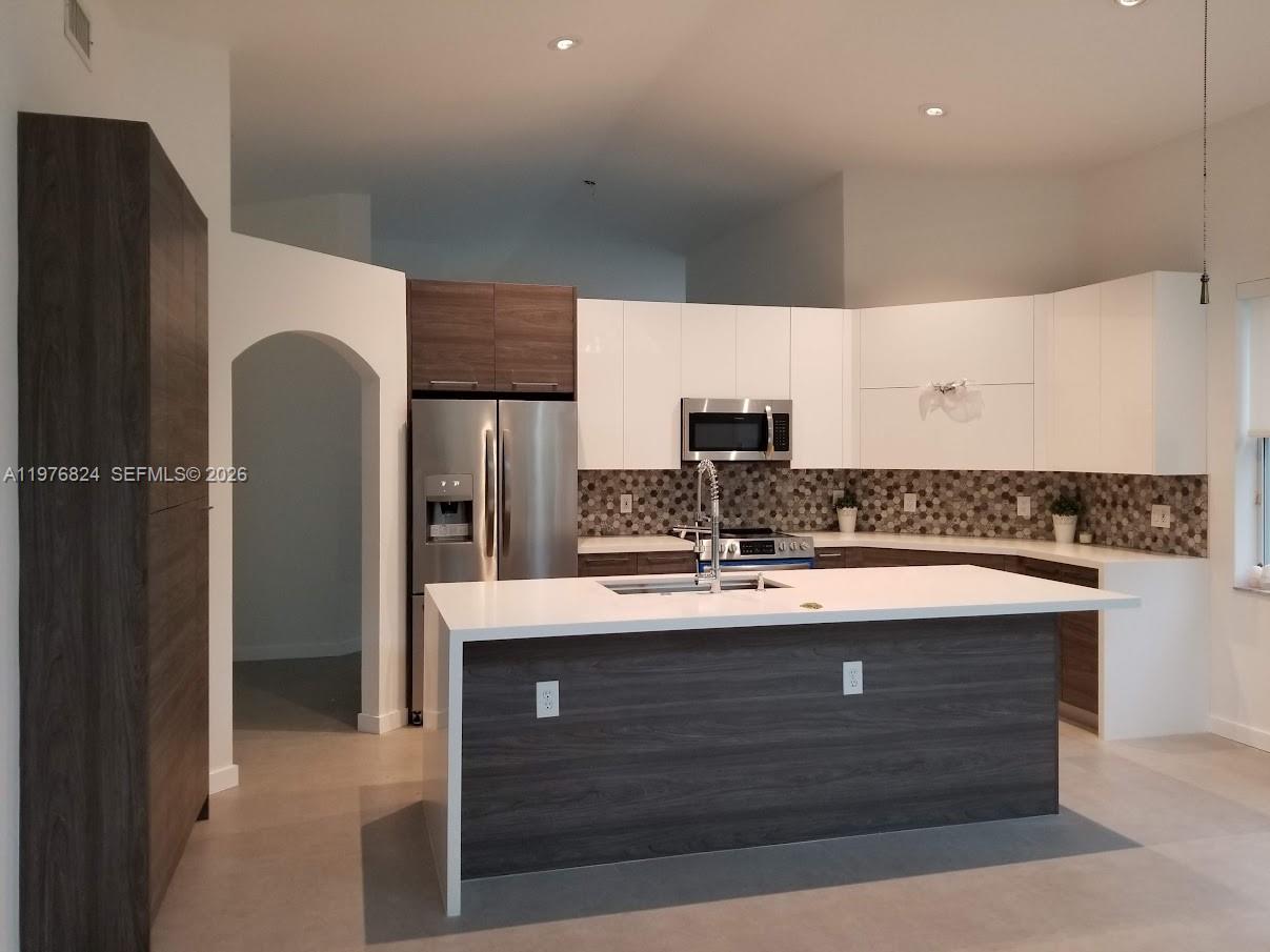 DORAL ISLES ANTILLES 1ST - Residential Lease