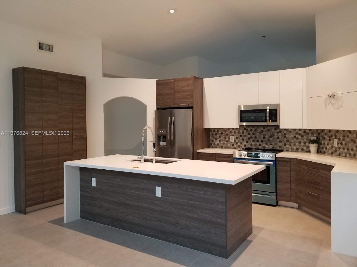 DORAL ISLES ANTILLES 1ST - Residential Lease