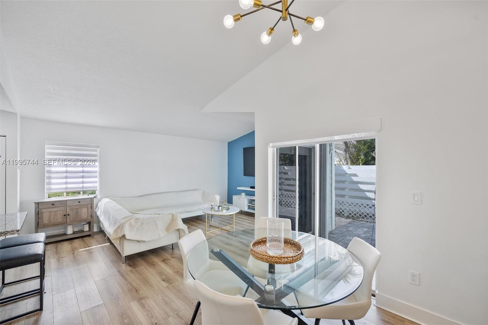 VILG HOMES COUNTRY WALK C - Residential