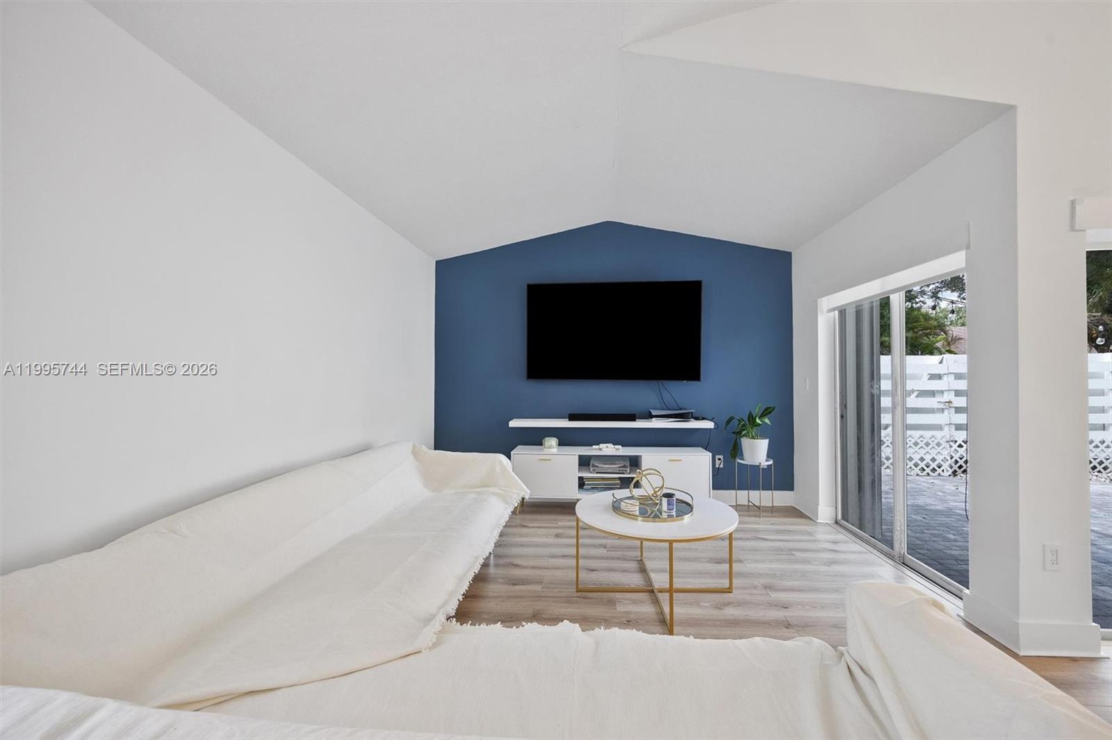 VILG HOMES COUNTRY WALK C - Residential