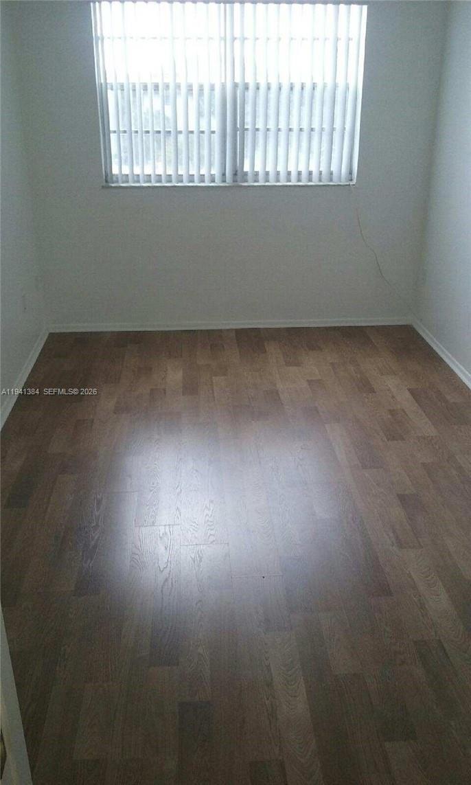 OMEGA CONDO NO 4 - Residential