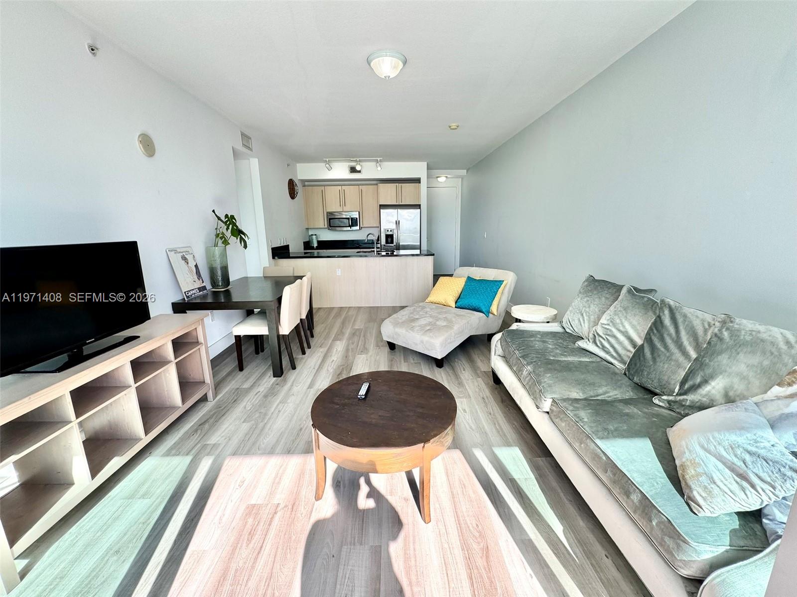 1111 SW 1st Ave 3018