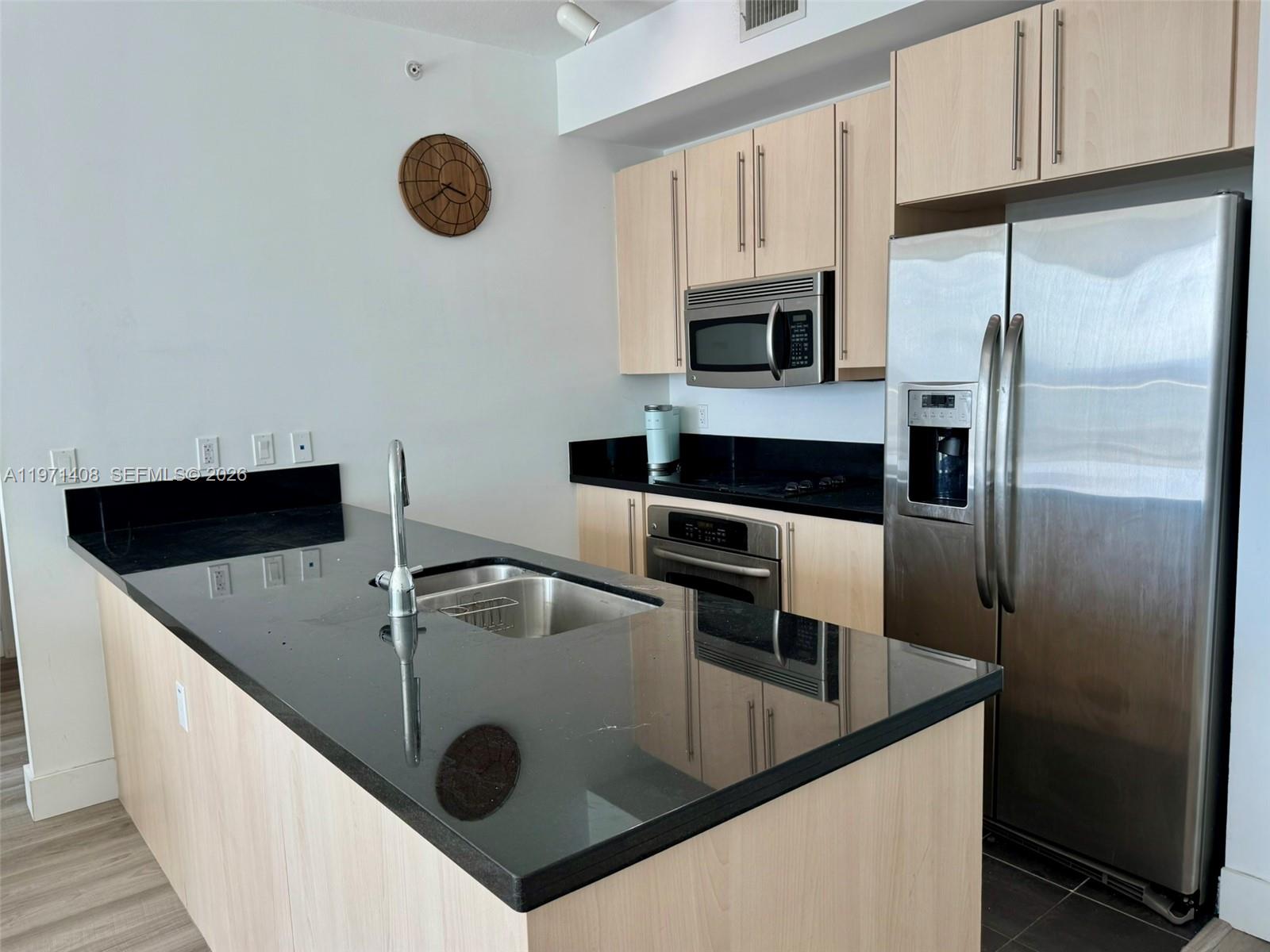 1111 SW 1st Ave 3018