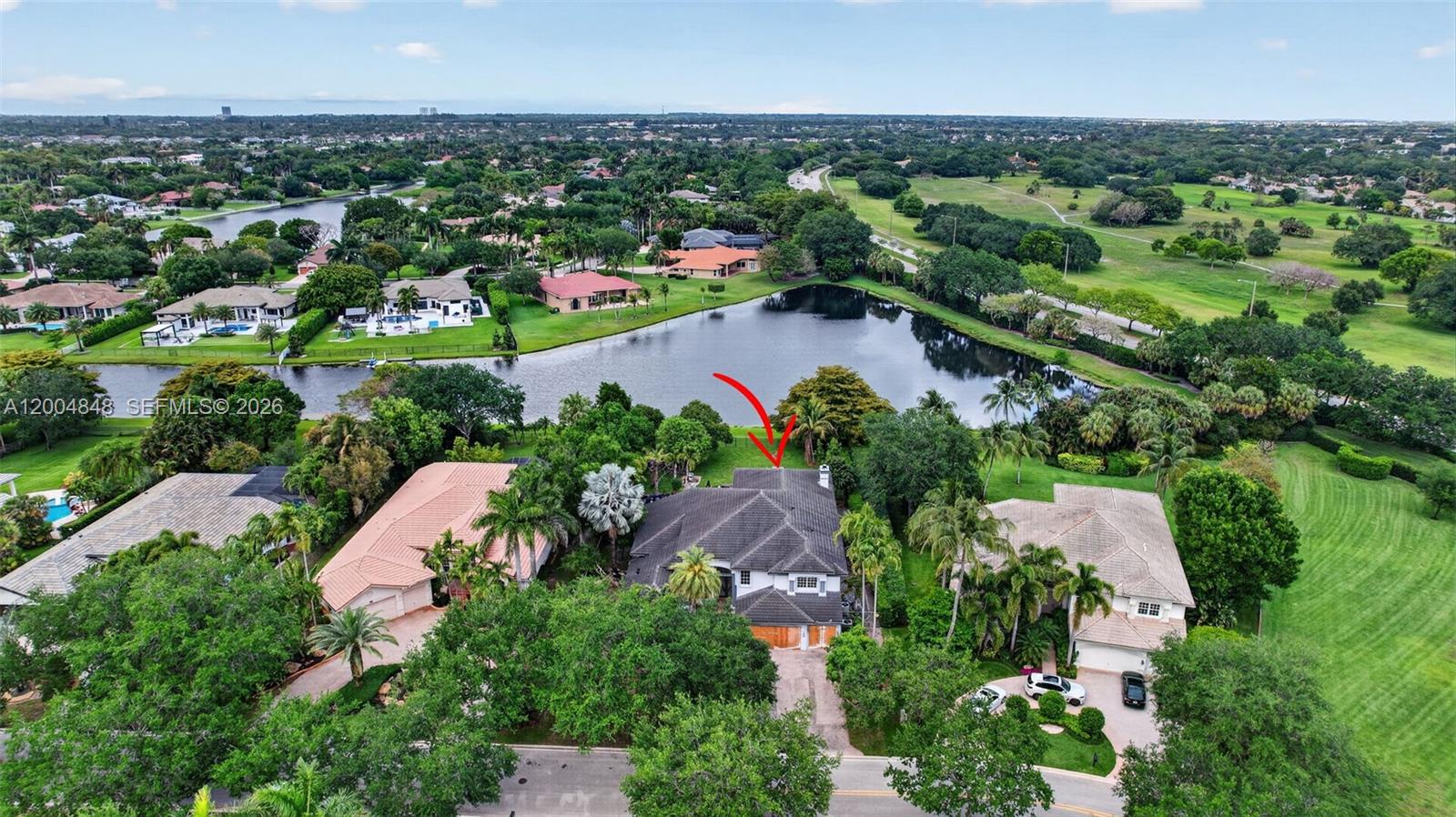 LONG LAKE ESTATES - Residential